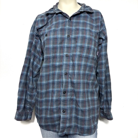 Patagonia Other - Patagonia blue button up flannel